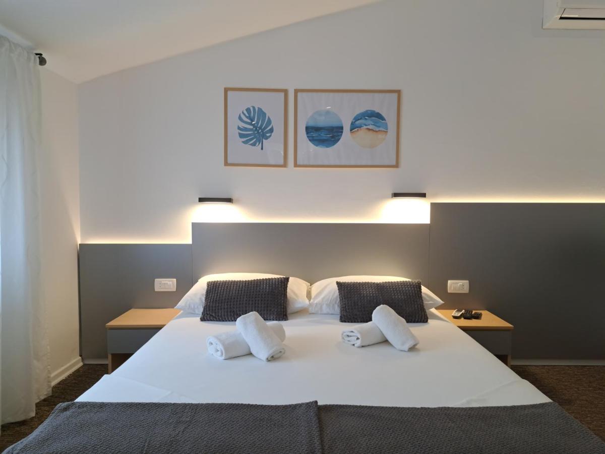 Rooms Zvonimir Stobrec Luaran gambar