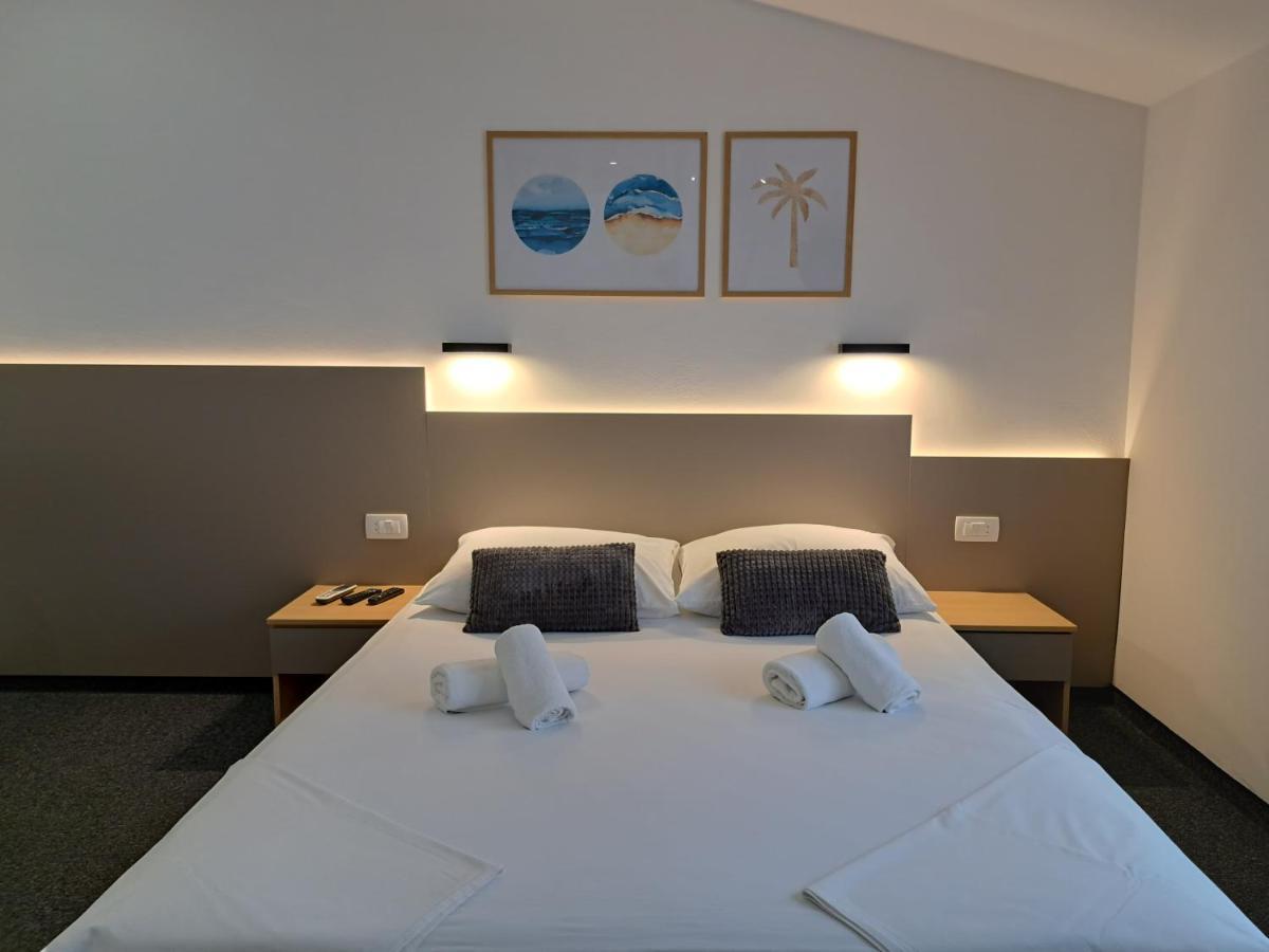 Rooms Zvonimir Stobrec Luaran gambar