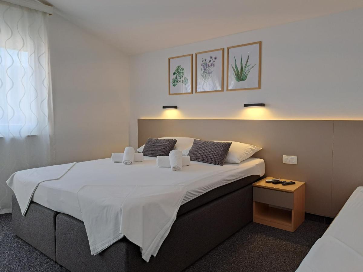 Rooms Zvonimir Stobrec Luaran gambar